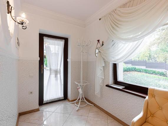 House In Lviv Villa Exterior photo